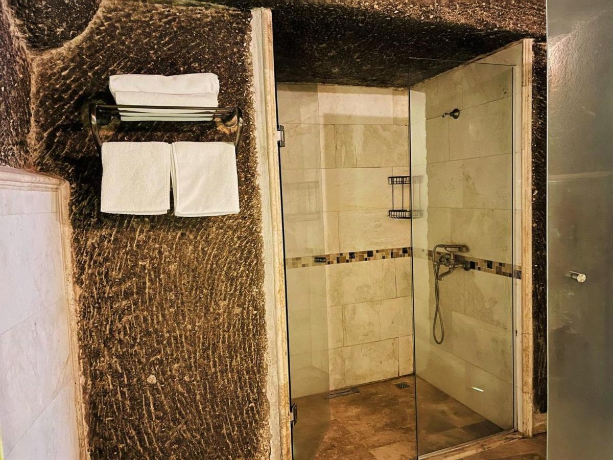 Cappadocia Empire Cave Hotel Göreme Kültér fotó