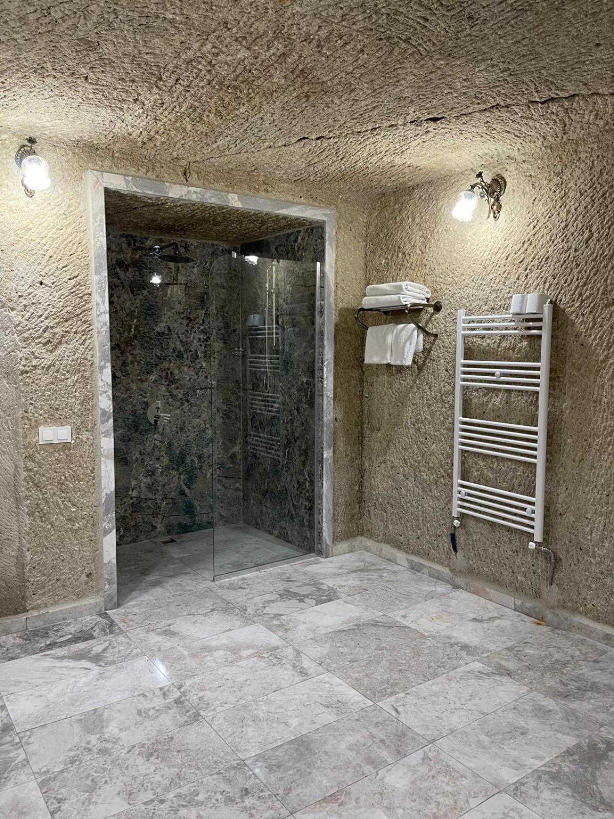 Cappadocia Empire Cave Hotel Göreme Kültér fotó