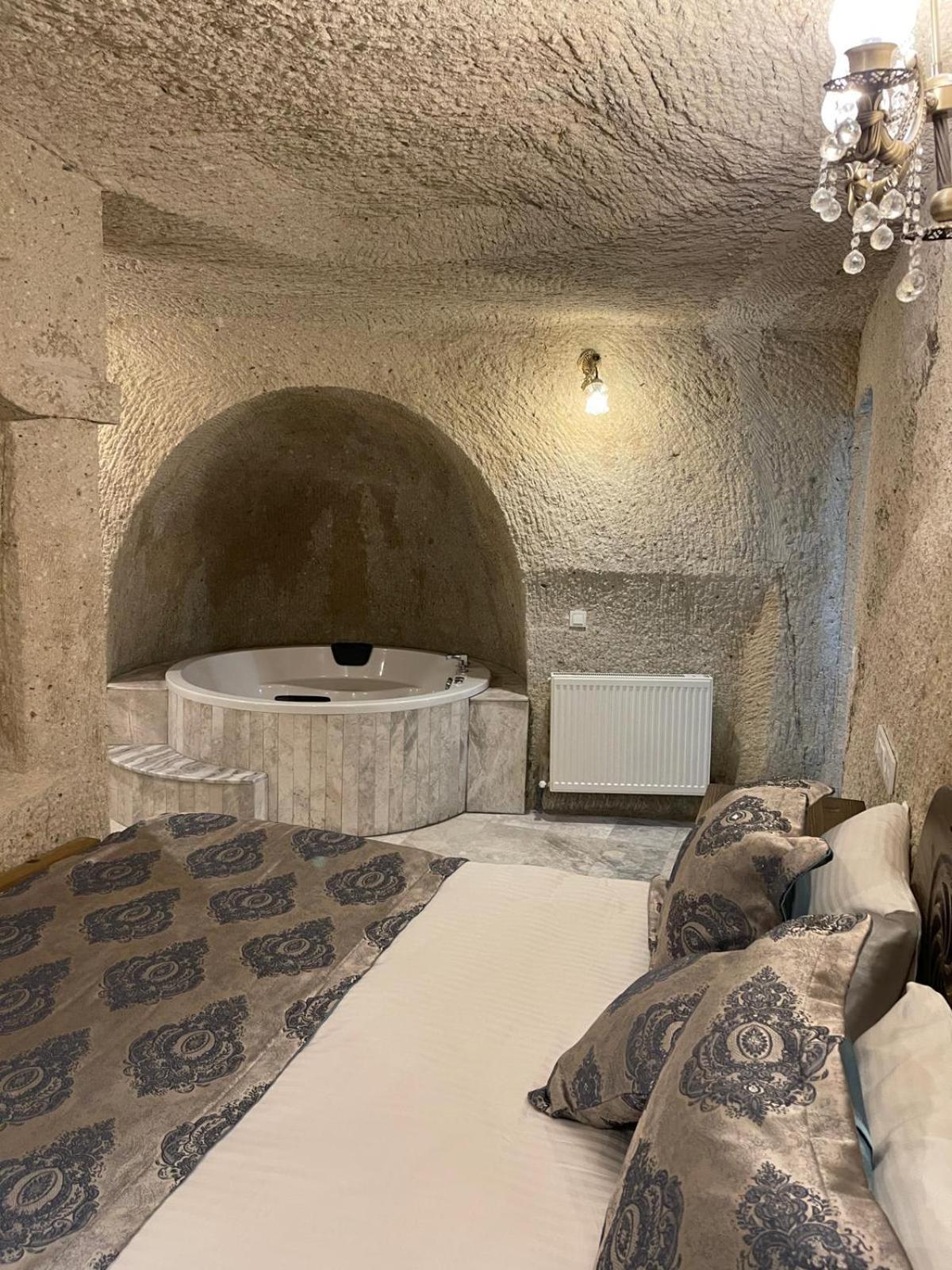 Cappadocia Empire Cave Hotel Göreme Kültér fotó